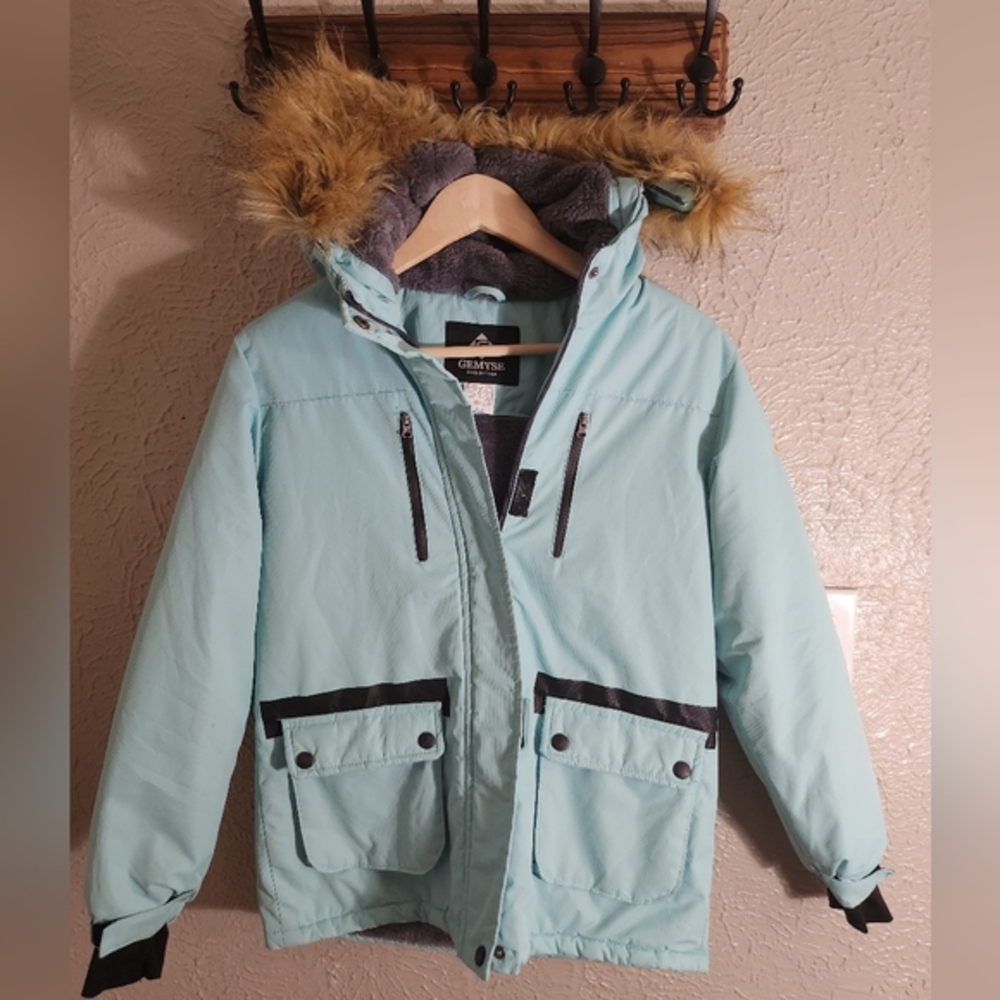 GEMYSE‎ Blueaqua Puffer Jacket with Faux Fur Hood